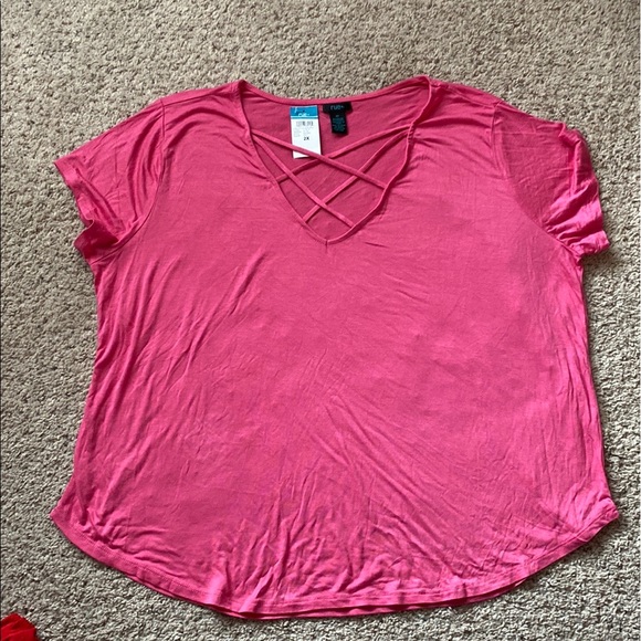 Rue21 pink tee - Picture 1 of 3